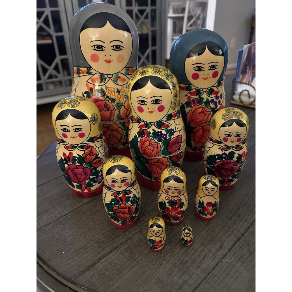 Vintage Hand Painted Russian Nesting Dolls 10 Pieces